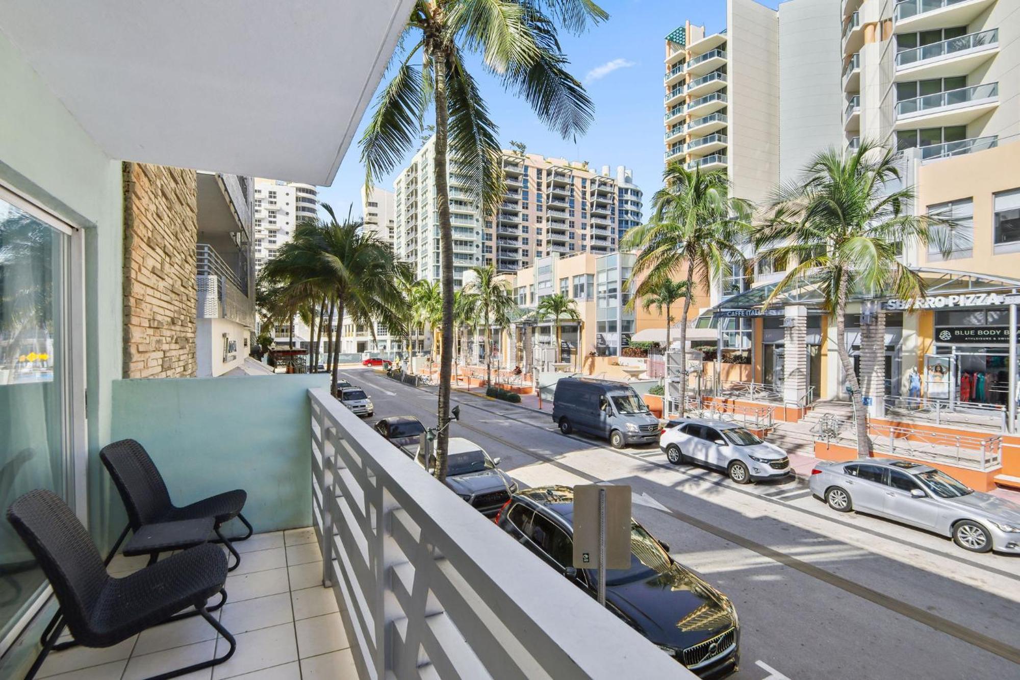 Balcony Chic Apt, W/2 Queenbeds, On Ocean Dr Beach Apartment Miami Beach Exterior photo