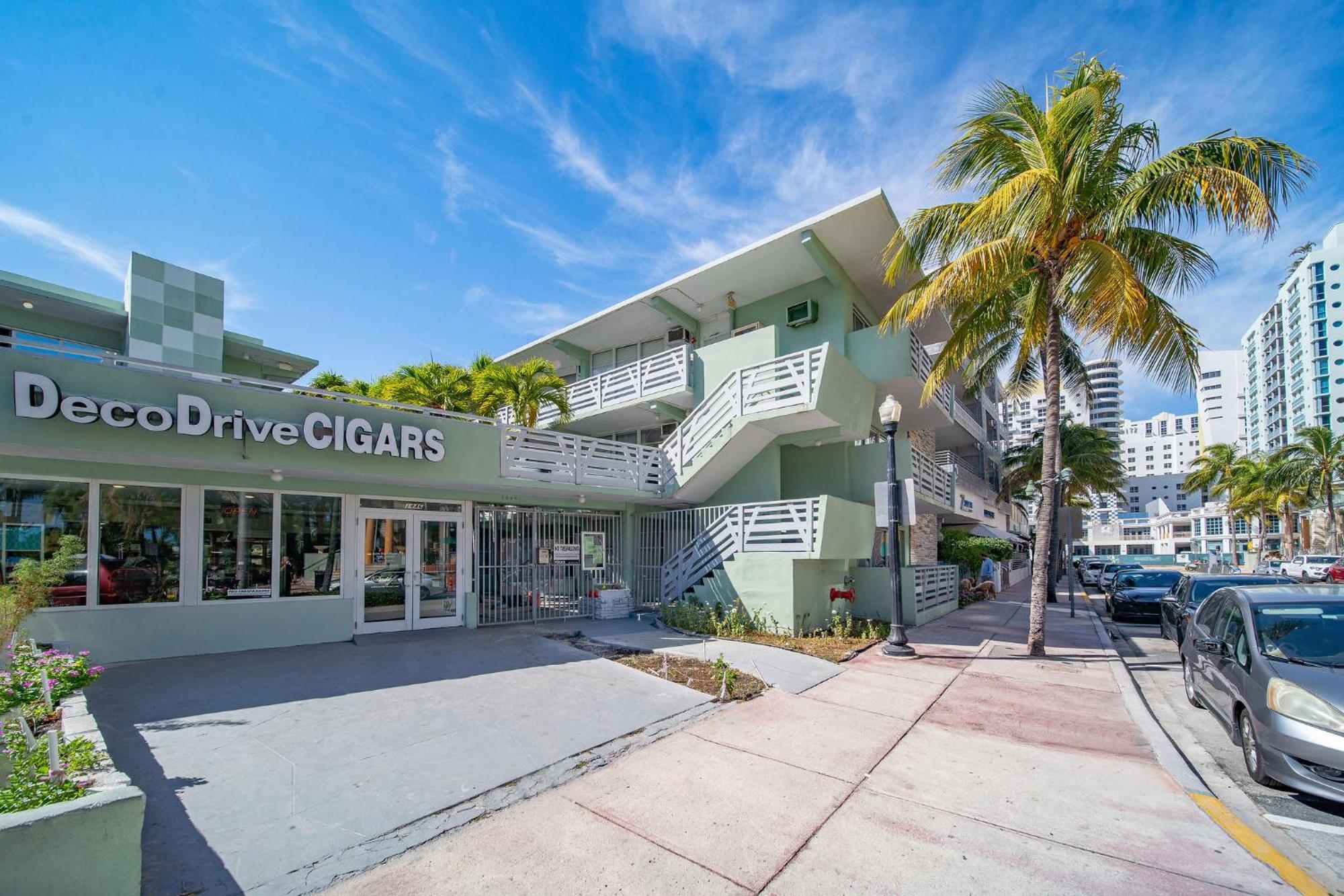 Balcony Chic Apt, W/2 Queenbeds, On Ocean Dr Beach Apartment Miami Beach Exterior photo